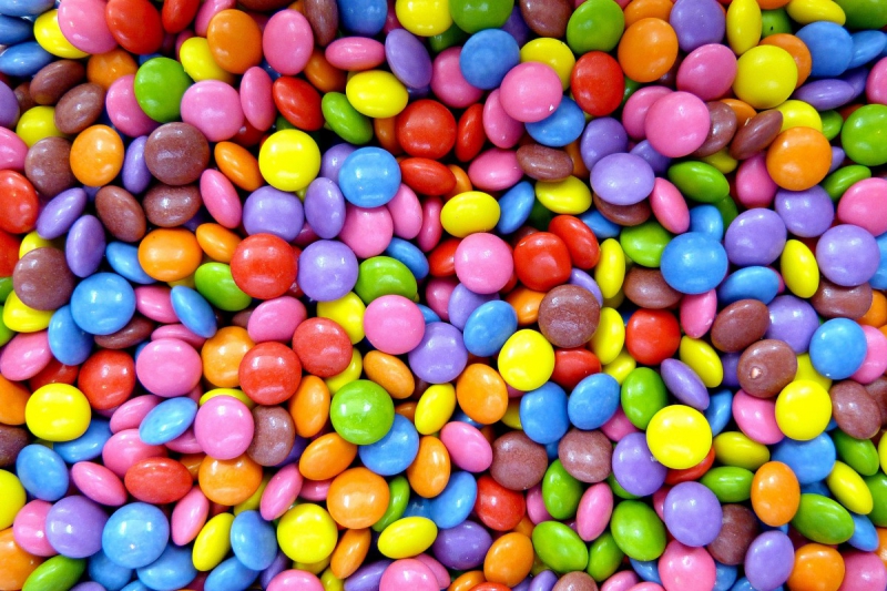 confiserie-ROQUEBRUNE SUR ARGENS-min_smarties_confectionery_lenses-1150911